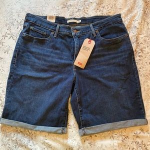 Levi’s plus size Jean shorts